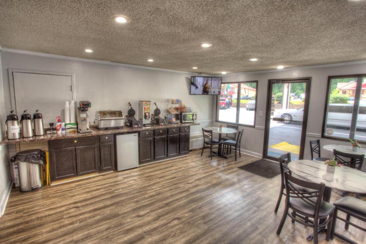 Amerivu Inn & Suites - Helen - Downtown Extérieur photo