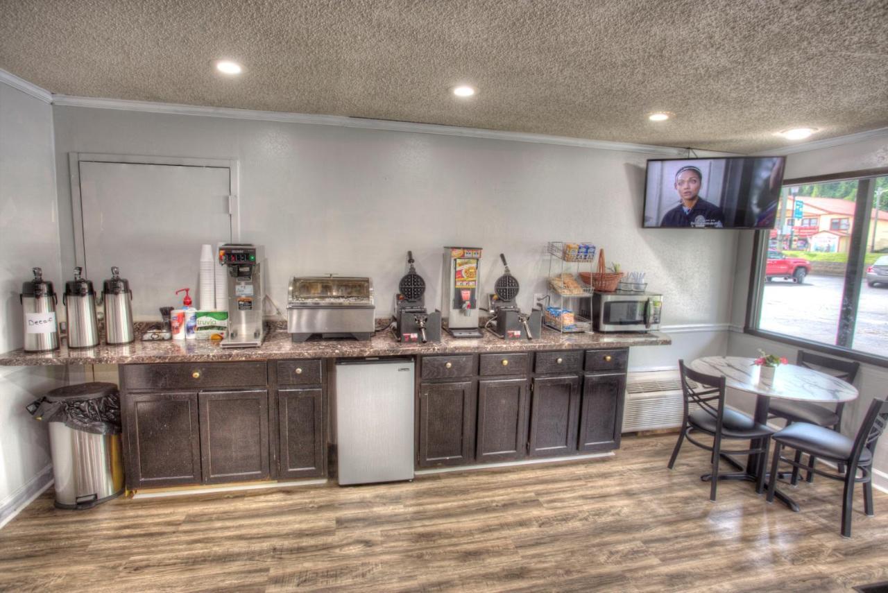 Amerivu Inn & Suites - Helen - Downtown Extérieur photo