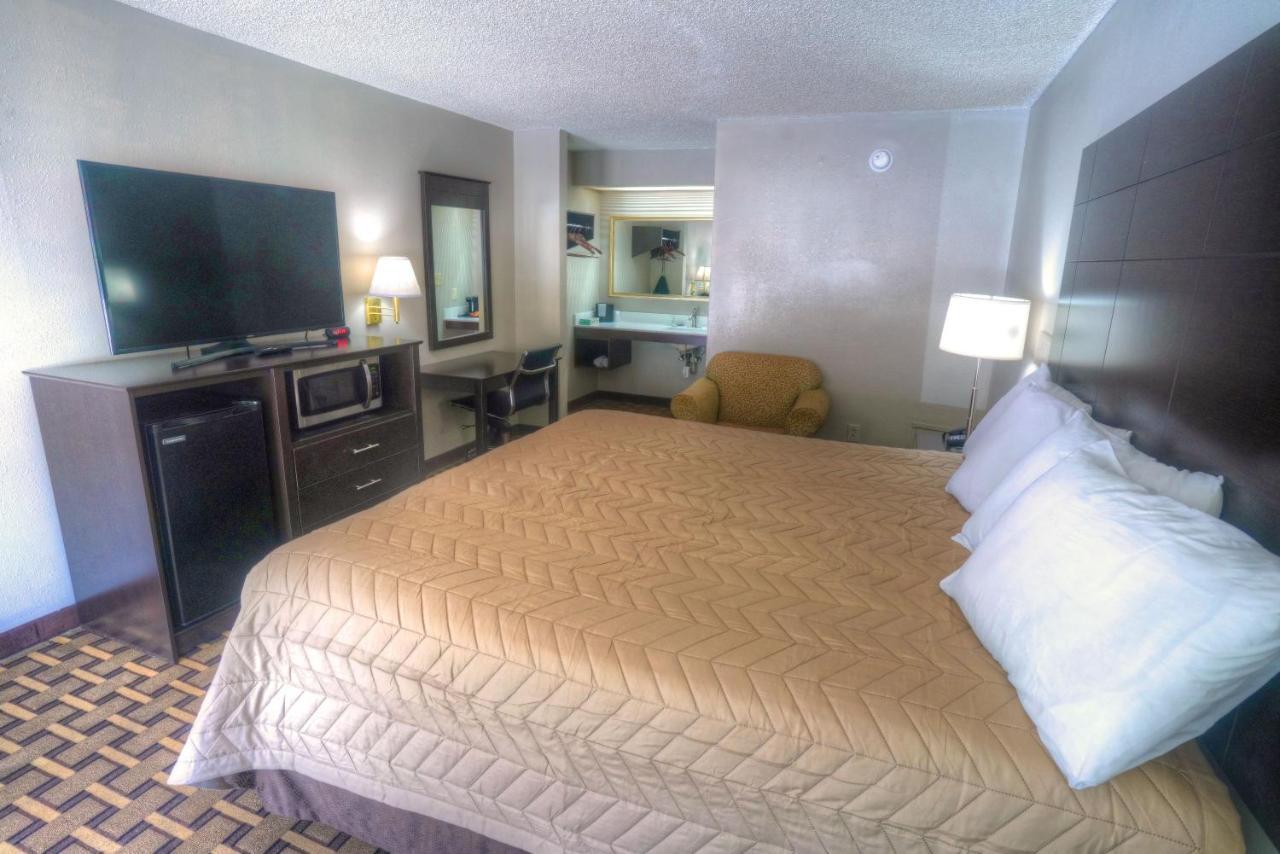 Amerivu Inn & Suites - Helen - Downtown Extérieur photo