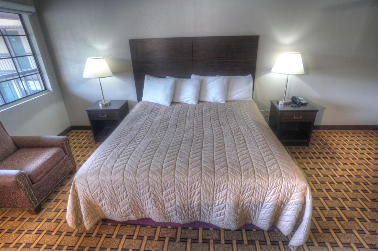 Amerivu Inn & Suites - Helen - Downtown Extérieur photo